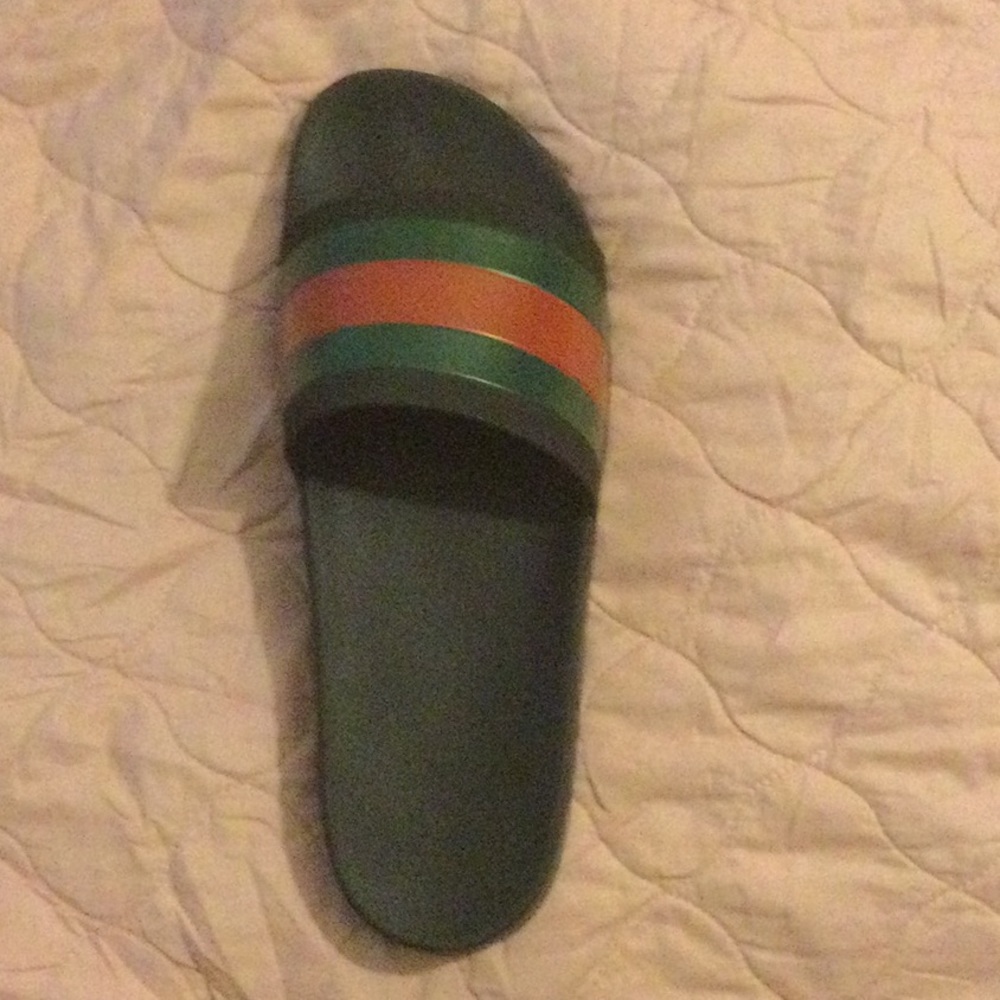 Men’s Gucci slides